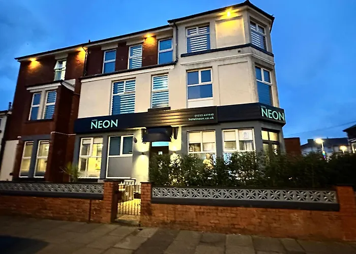 Hotel Neon